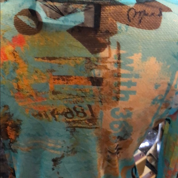 Top - Picture 6 of 11